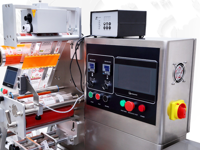 Automatic Face Mask Packing Machine Horizontal Bag Packing Machine With Servo Motors