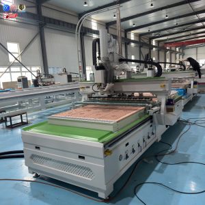 Customized Gantry Type CNC Router 1.5KW Servo Motors For Cabinet & Door Making