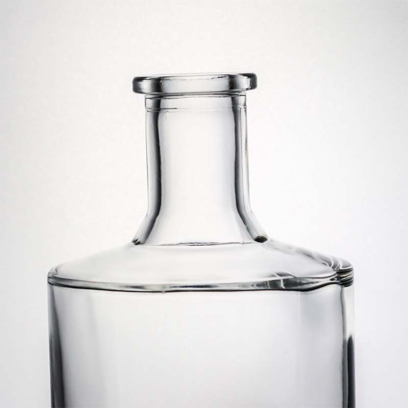 Clear or Customized Round Shaped 750ml 1000ml Glass Bottle With Wood Cork for Whisky