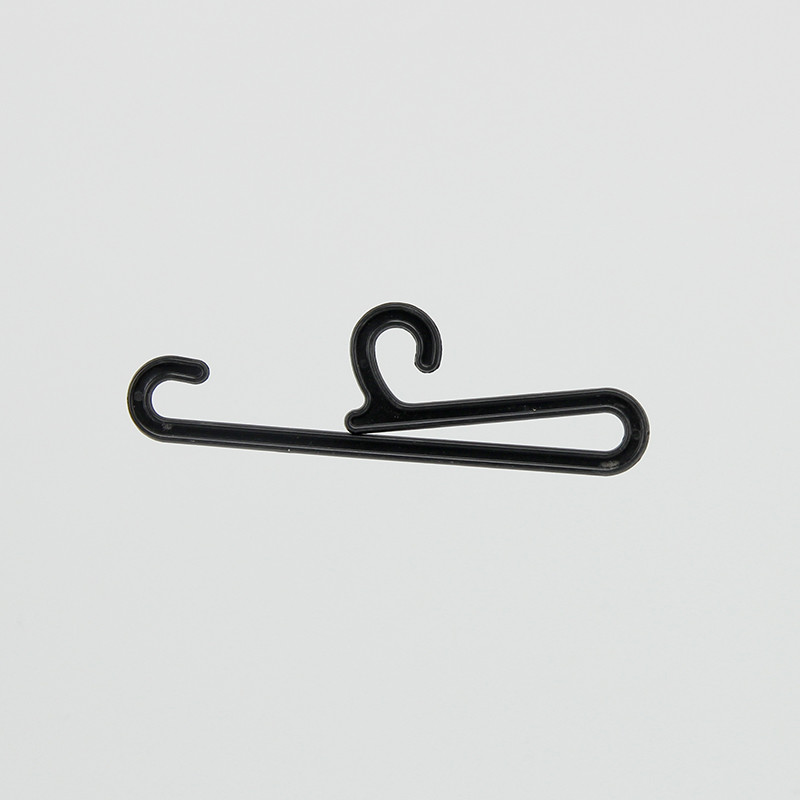 105*23mm Embossed Logo Black Plastic Sock Hangers Wide Application