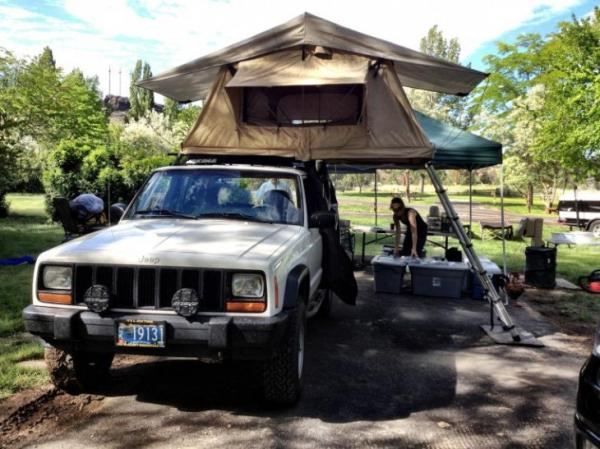 Family Travel Off Road Roof Top Tent Tear Resistant With High Density Foam