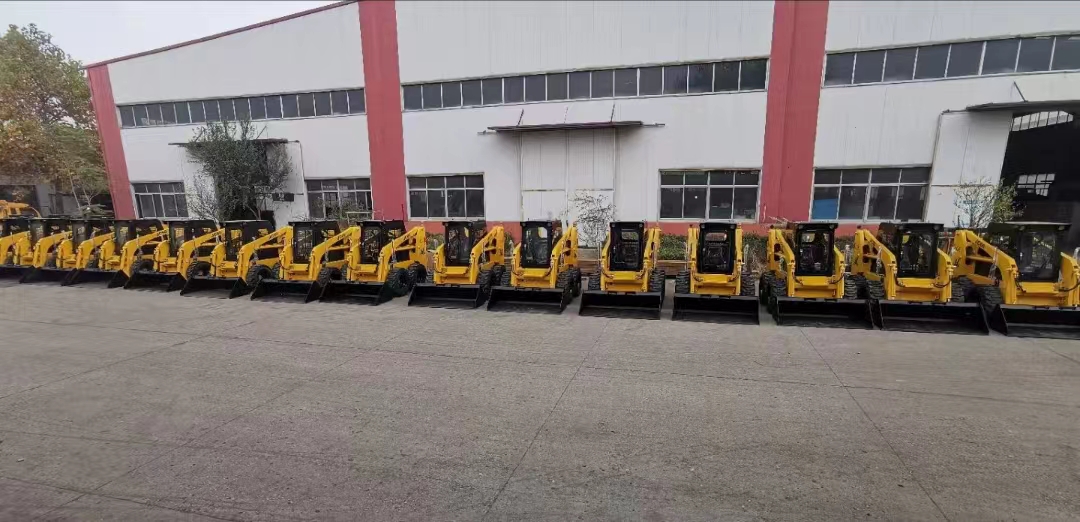 Directly Sell 18.2kw Mini Crawler Skid Steer Loader with 1069 kg Machine Weight