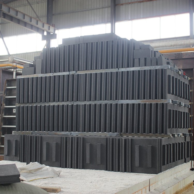 Henan Industrial Furnaces SiC Content 80% High Temperature Furnace Brick at Affordable