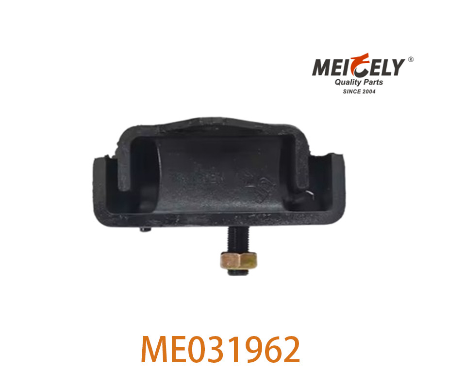 OEM ME031962 Engine Mounting For Mitsubishi Fuso 6D14