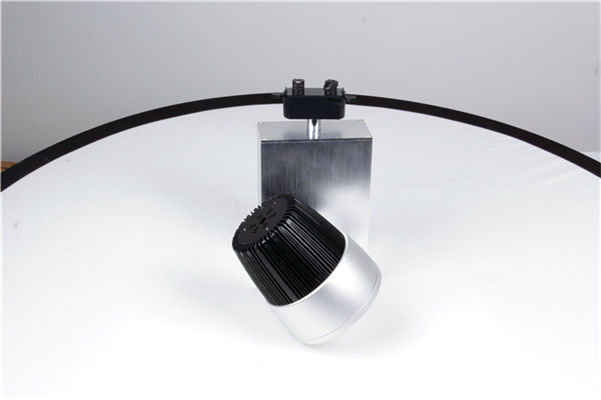 4100-4800lm high lumen 40w track spot light 80w cob led track light