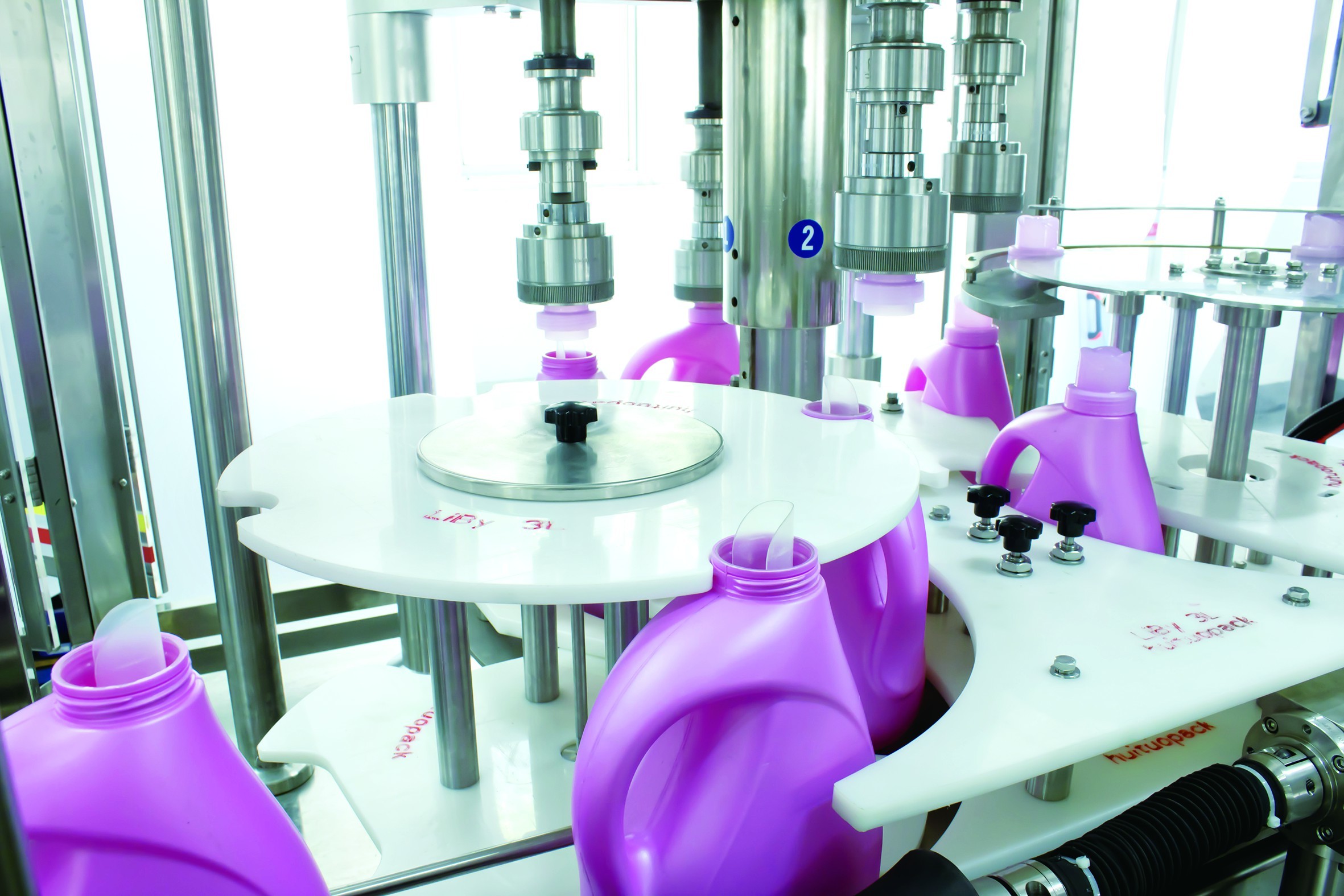 Plastic Bottle Liquid Laundry Detergent Filling Capping Machine 2L 3L 4L 5L