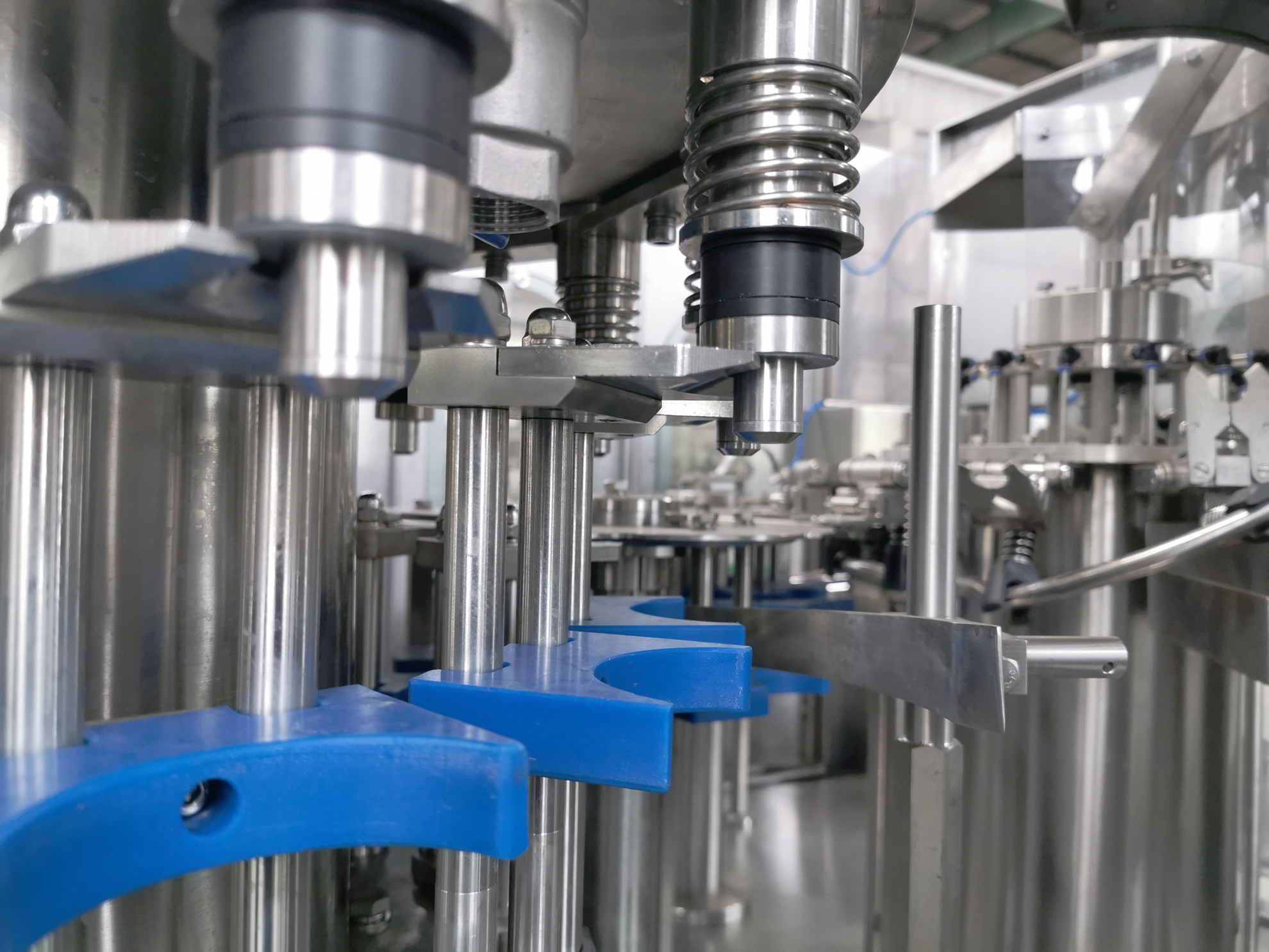 500Ml Pet Plastic Bottle Filler Machine High Performance Turnkey Project