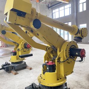  Used Robotic Arm with Control System C2 and Ethernet Communication Interface Approximate Mass 280 Kg Manufactures
