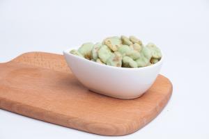  Wasabi Flavor Coated Crispy Dry Roasted Fava Beans Snack Foods Sample Avaliable Manufactures