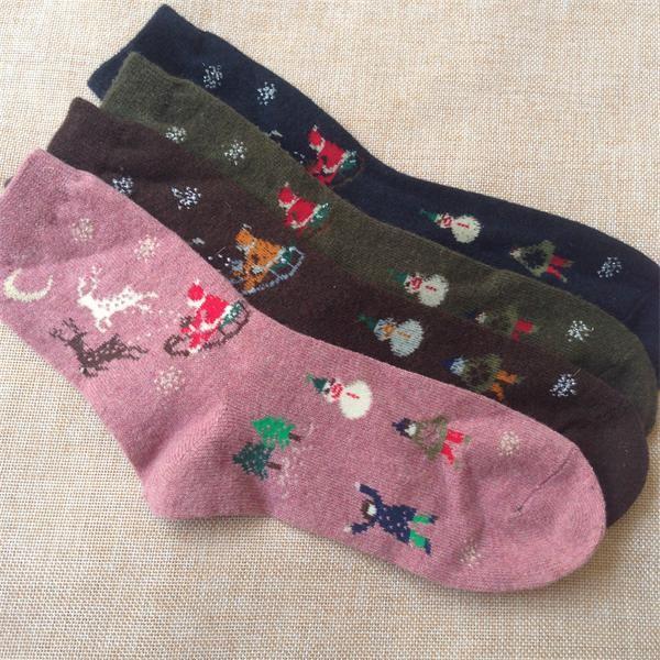 Vivid cartoon christmas patterned design winter wool OEM supersoft thick socks