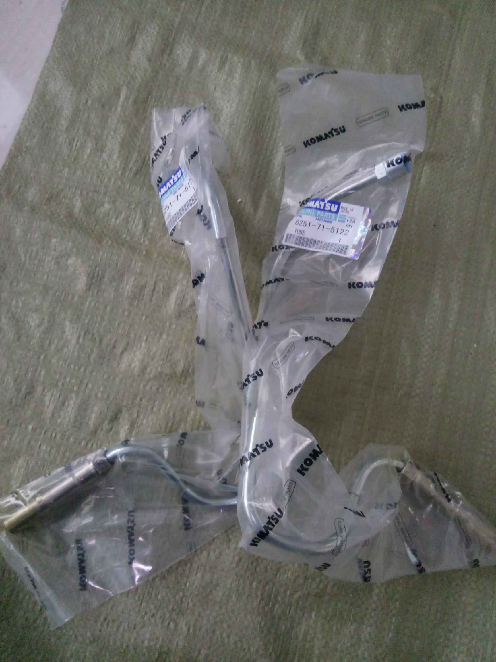 part No. :6251-71-4112 ,6251-71-5122,6251-71-5132,6251-71-5162. tube use for pc400-8 Fuel Supply Pump