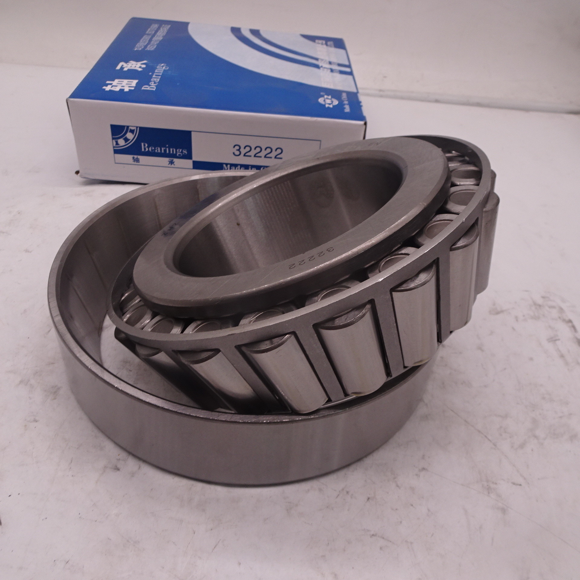 Sinotruk HOWO rear wheel outer bearing 32222 WG9981032222 transport cooperation set design