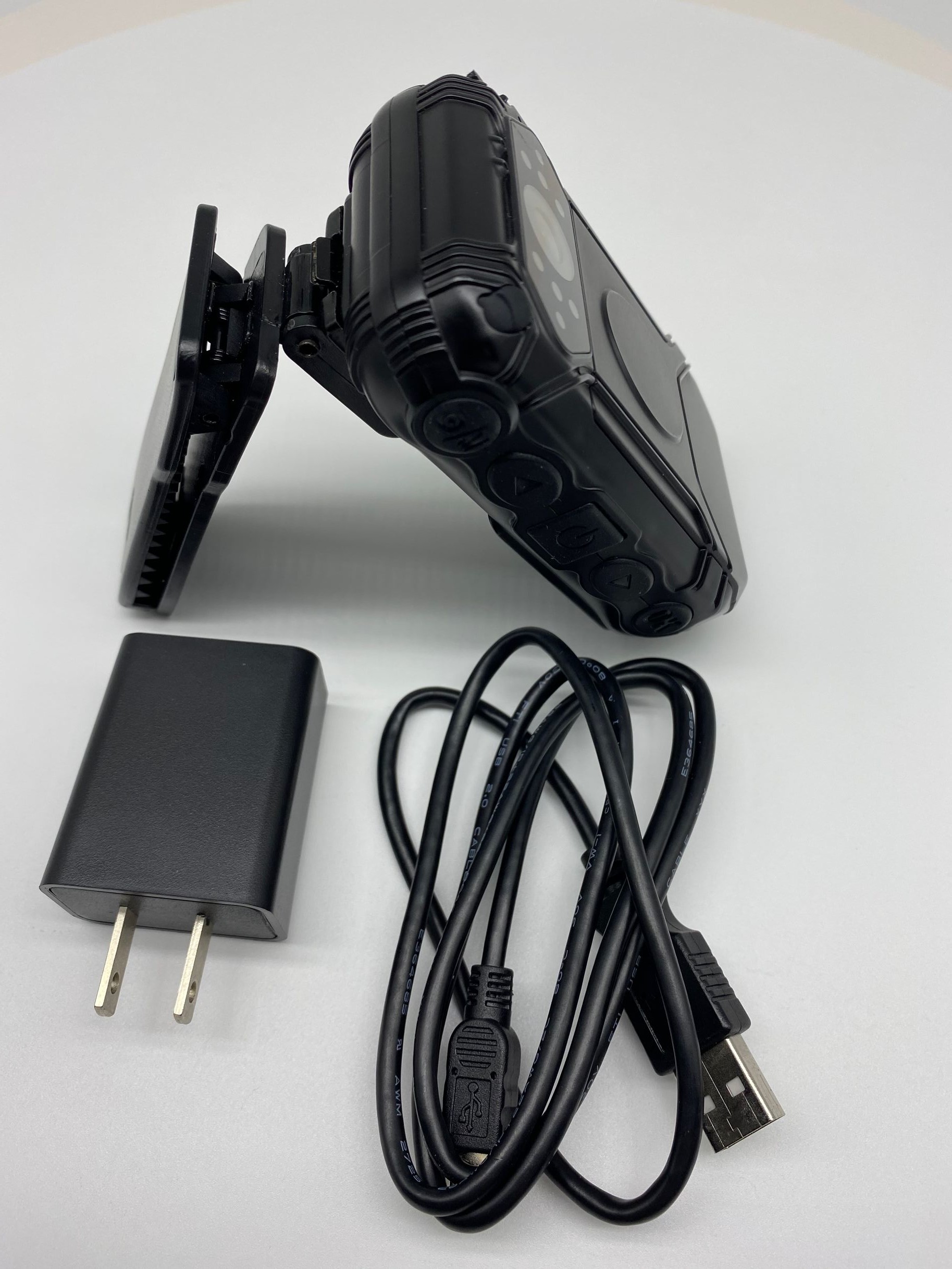64G IP66 Police Body Camera with 1.5W LED and 120 Degree Angle