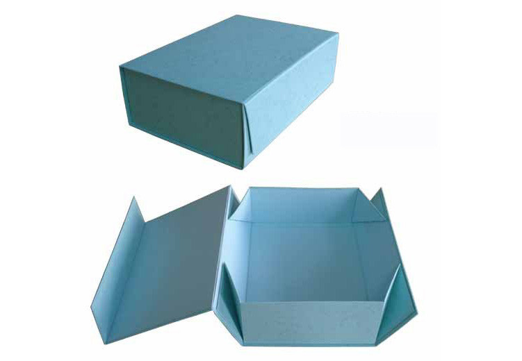 Custom Made Recycled Gift Boxes Various Color Solid Structure SGS Certification