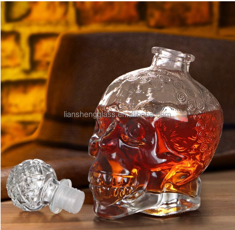 Whisky Vodka Party Decoration Clear Glass Bottle Decanter with Customized Bottle Color