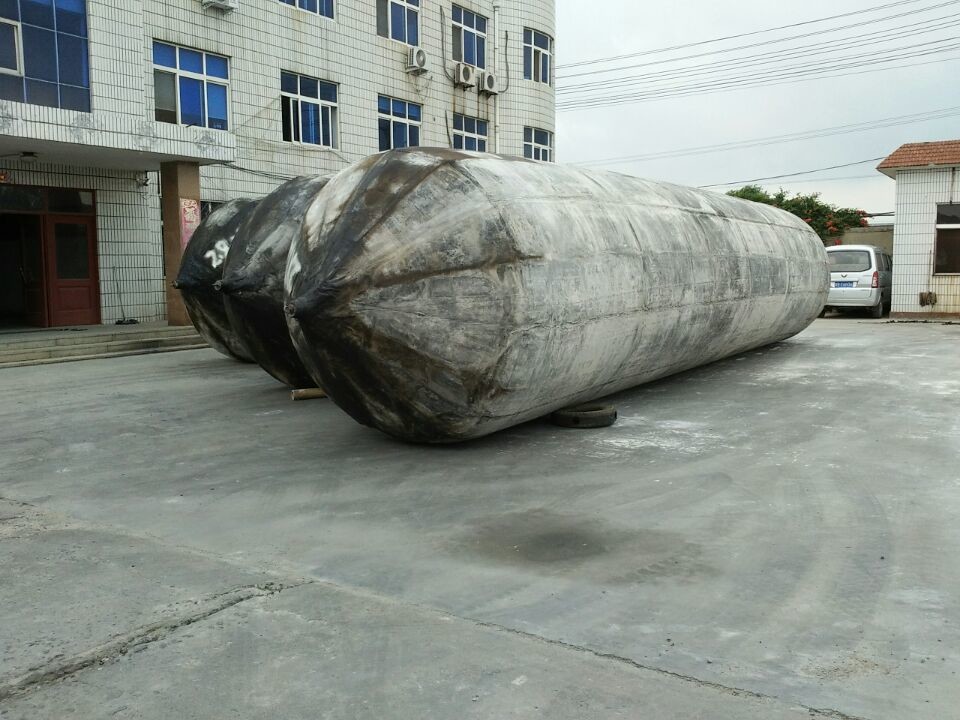 Ship Launching Marine Rubber Airbag Heavy Lifting Customized Size Natural Rubber Material