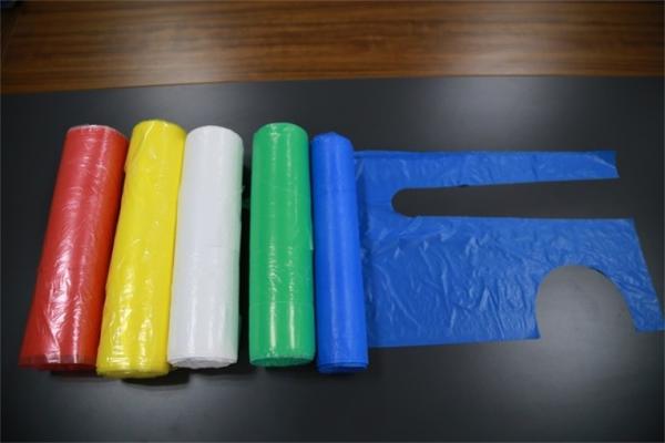 Colorful Disposable Plastic Aprons Embossed / Smooth Surface For Housework