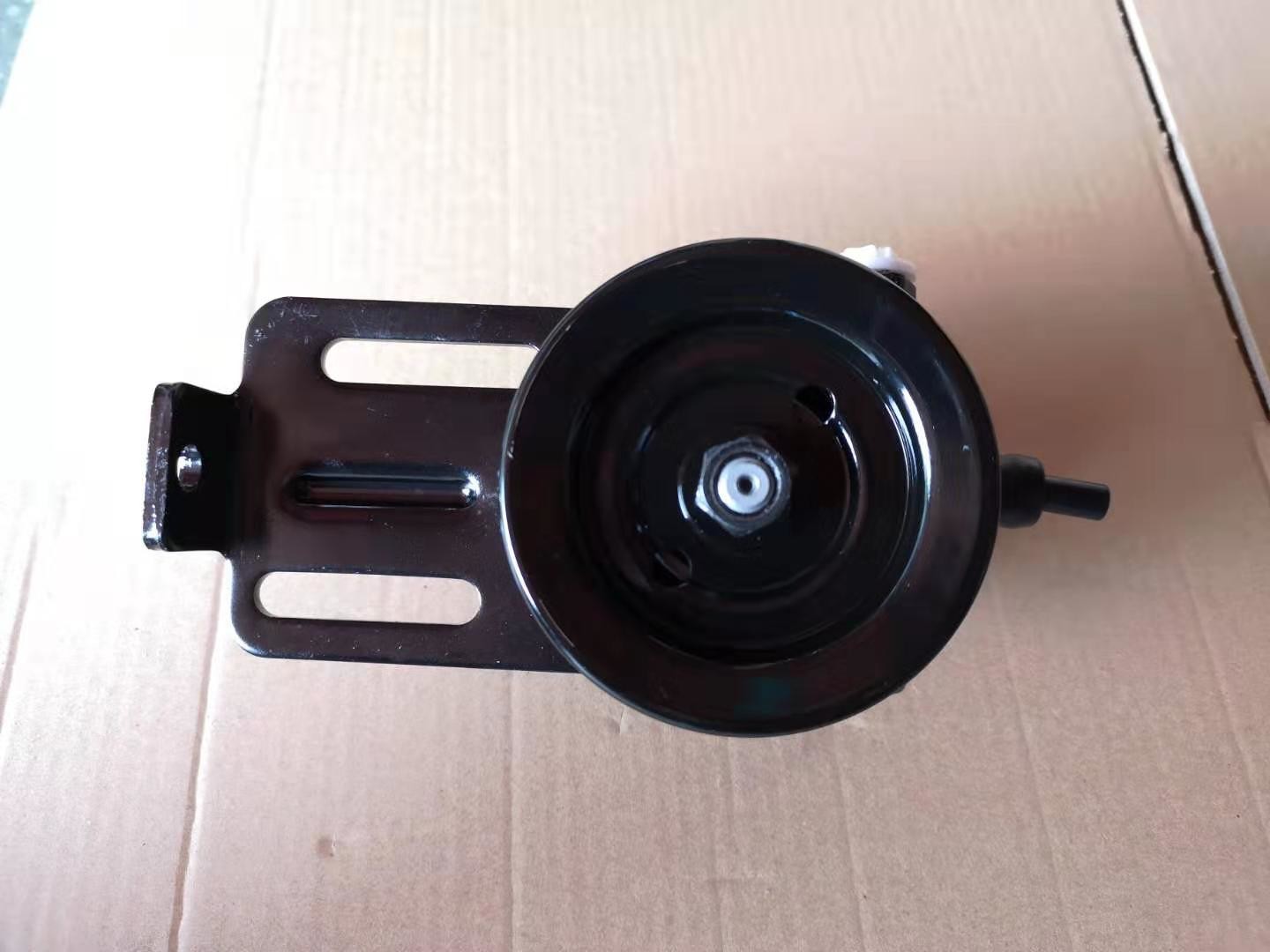 4JA1 4JH1 Steering Pump 8979466970 Isuzu TFR TFS DMAX Pickup Power Steering Pump With Bracket And Pulley