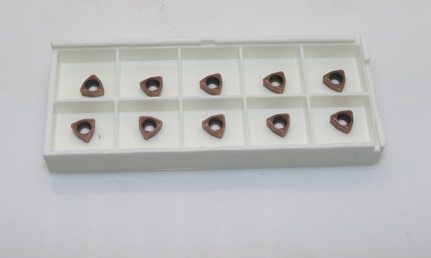 Tungsten Carbide Tool Inserts , Triangle Indexable Cutting Tools WCMX050208FN