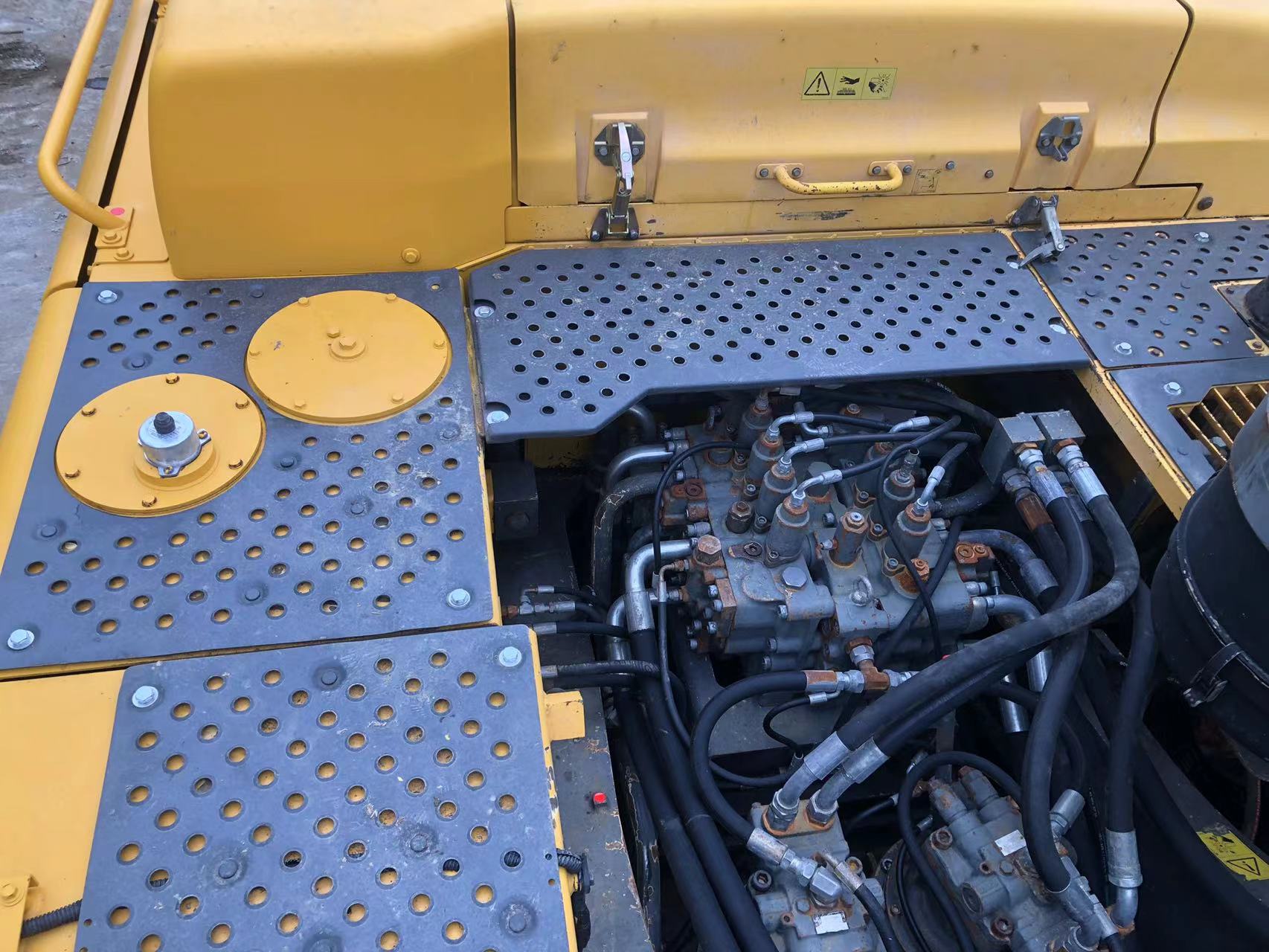 Shanghai Used 48 Ton Volvo 480 Excavator with Original Hydraulic Cylinder and Suppliers