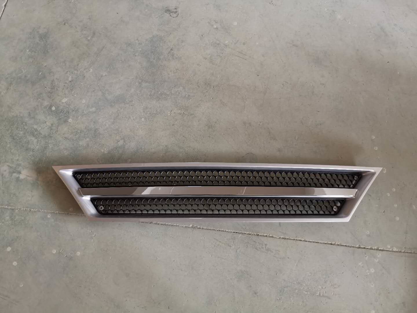 Hyundai County Minibus Auto Parts Front Grille OEM 86310-58000