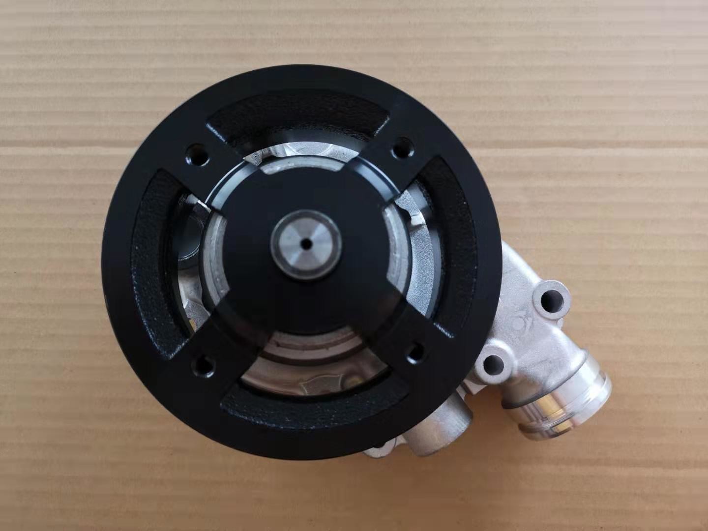 8976027730 ISUZU Fvr Parts ISUZU Diesel Engine 6HE1 6HH1 Water Pump With Gasket