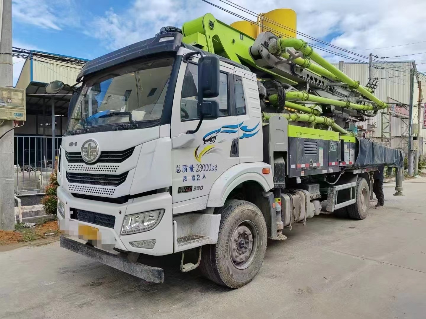 2023 Zoomlion Concrete Pump Truck 38 Meters Installed FAW Jiefang Chassis For Sale