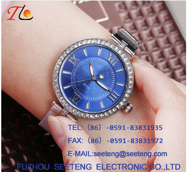 Elegant design wrist watch with colorful pu leather strap silver and golden alloy case for ladies