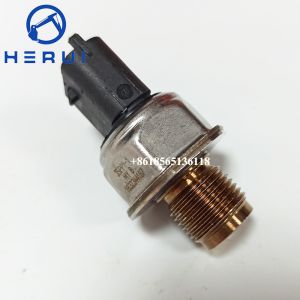 35PP1-2 130635805 35PP1-1 Fuel Rail Pressure Sensor For A3 A4 A5 A6 Q5