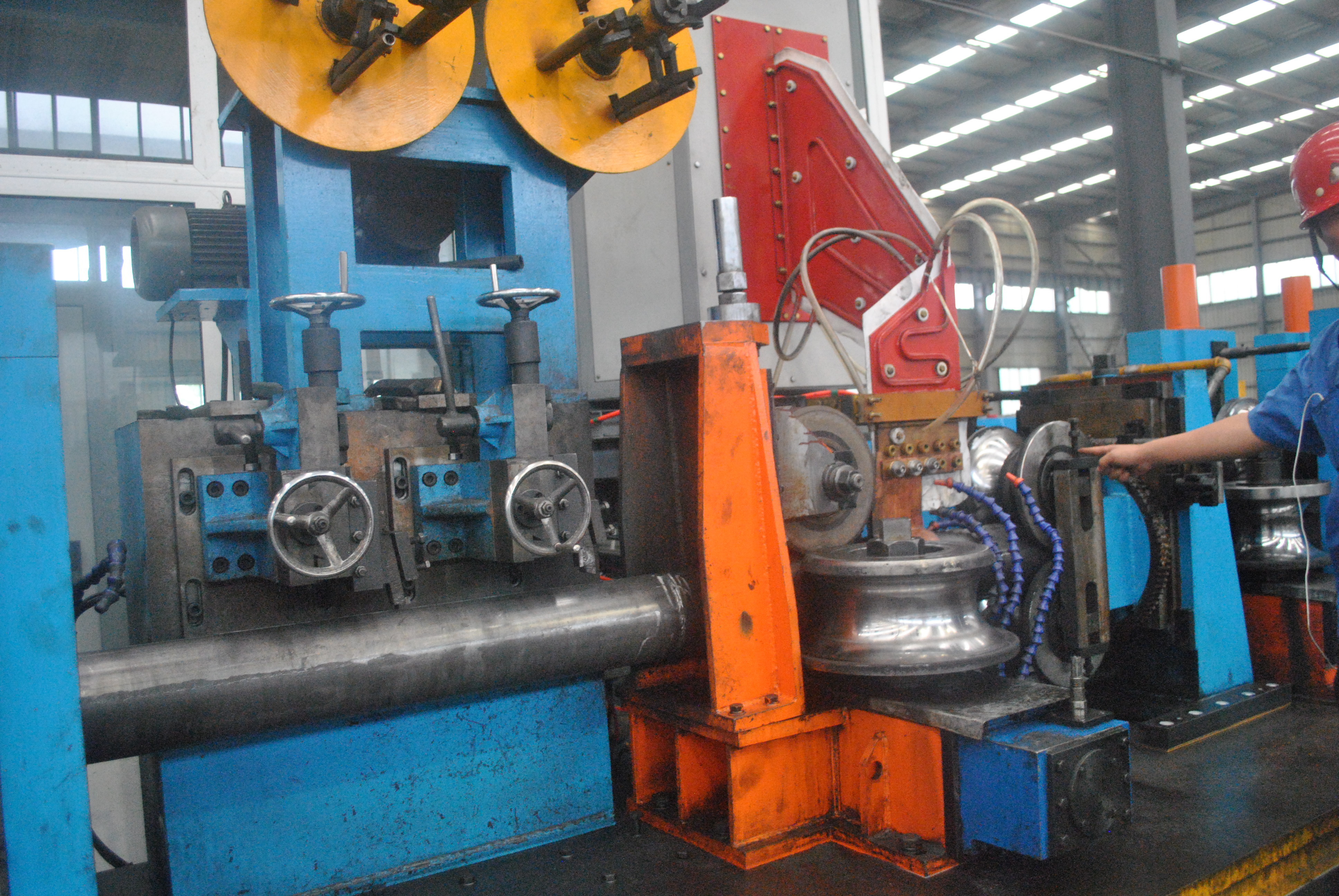 High Accuracy Hrc Automatic Tube Mill For Building Materials Steel Pipe