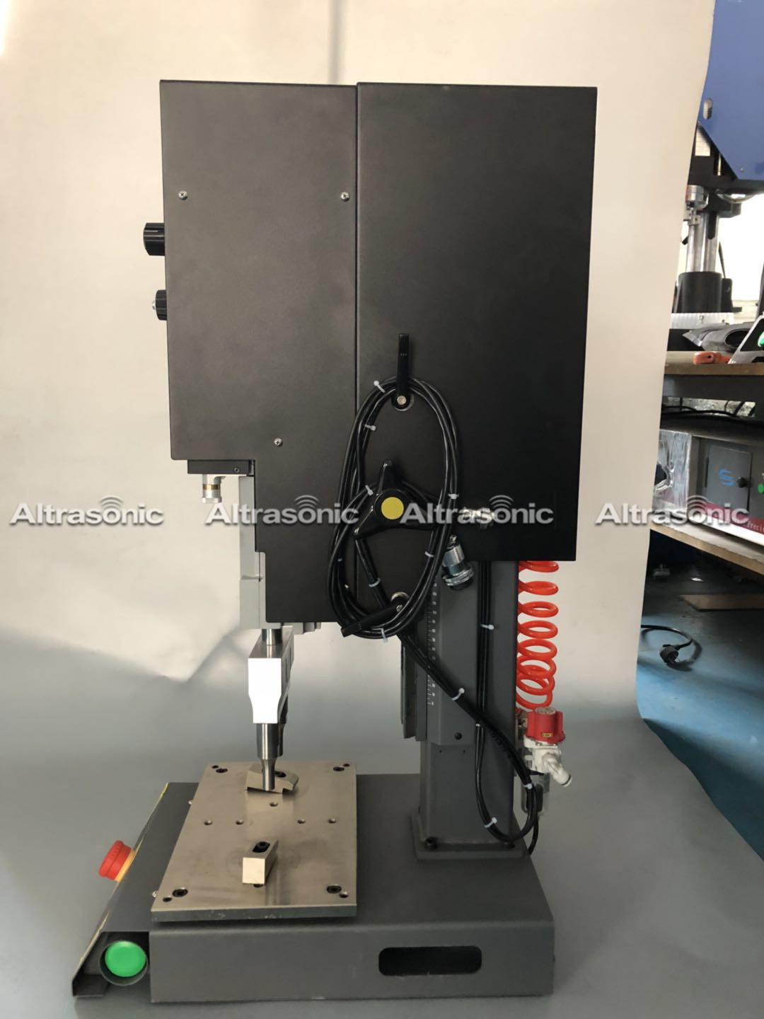 Multi Heads 35Khz Plastic Welder Ultrasonic Plastic Welding Machine for Electric / Plastic Cover