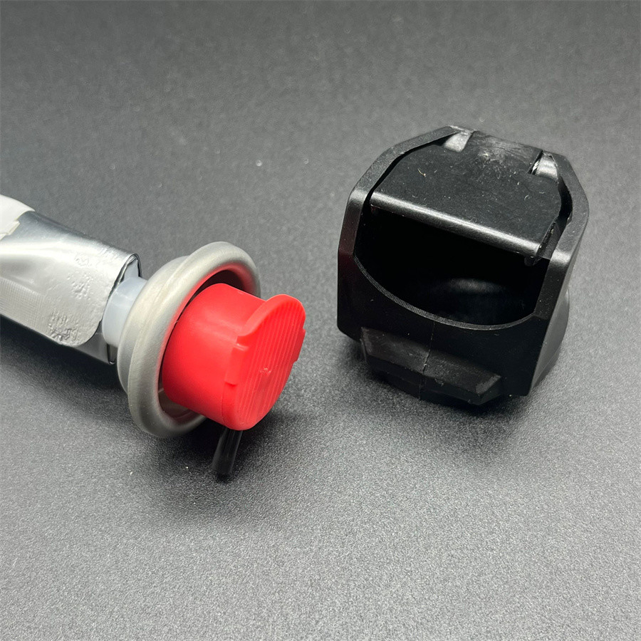 Durable Male Pepper Spray Gun Valve Cap for Effective Self-Defense - High-Precision Fit and Safety Mechanism