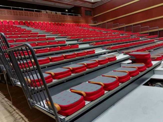 Fabric Seat Telescopic Bleacher on Steel Platform for Events Gatherings
