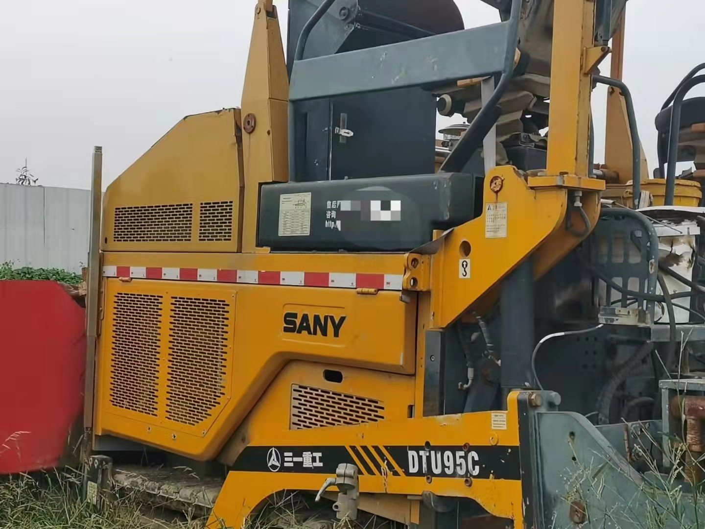 Two-axle Lowbed Semi Trailer SANY DTU95C Commonly For Transporting Heavy Or Oversized Loads