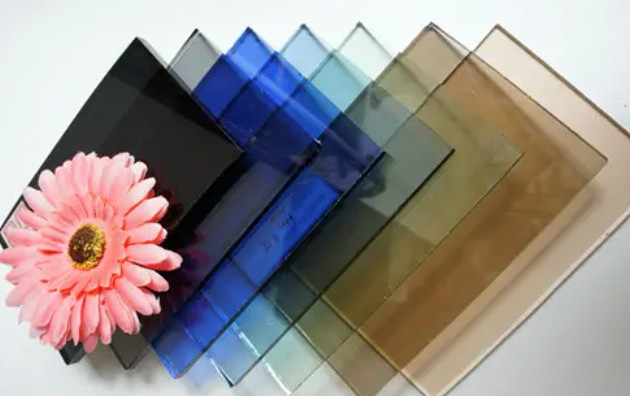 Customized Size/Thickness Tinted Glass for Modern Building Windows/Doors