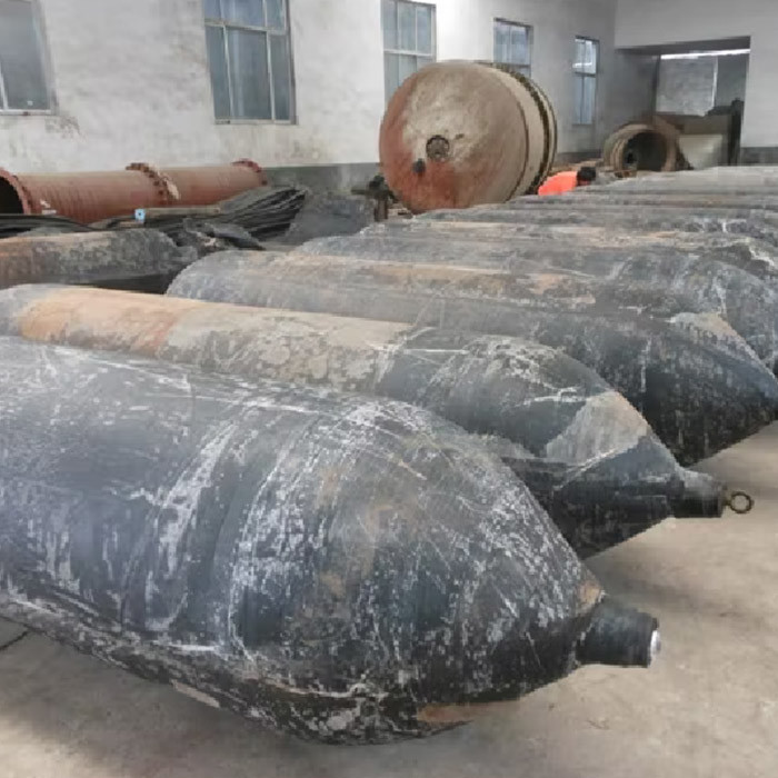 Various Sizes Marine Salvage Airbags Quick Inflation Deflation Rugged Design Multi Purpose