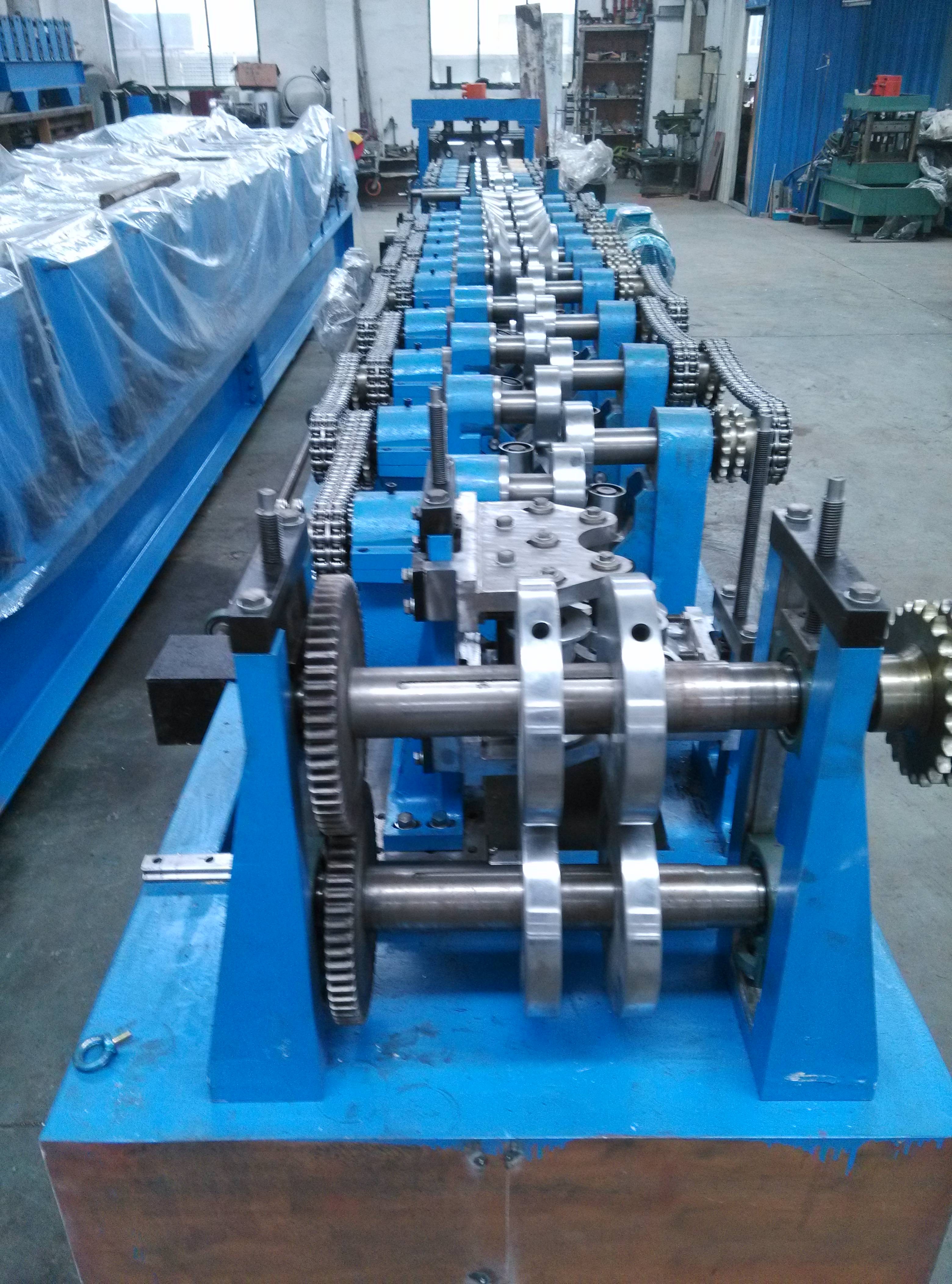 Solar Rack Cold Roll Forming Machine Q195 / Q235 Carbon Steel
