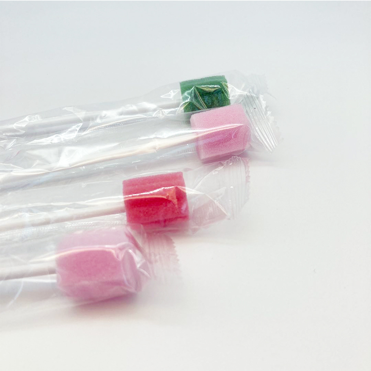 Colorful Dental cleaning Sponge Individually Wraped Dentrifice Flavored Oral Swab Stick with Paper Stick