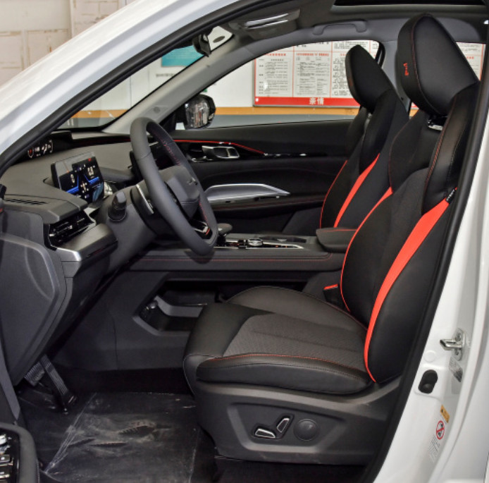 Changan OSHAN Z6 2022 Blue Whale 1.5T DCT Zhizun model 5 Door 5 seats SUV
