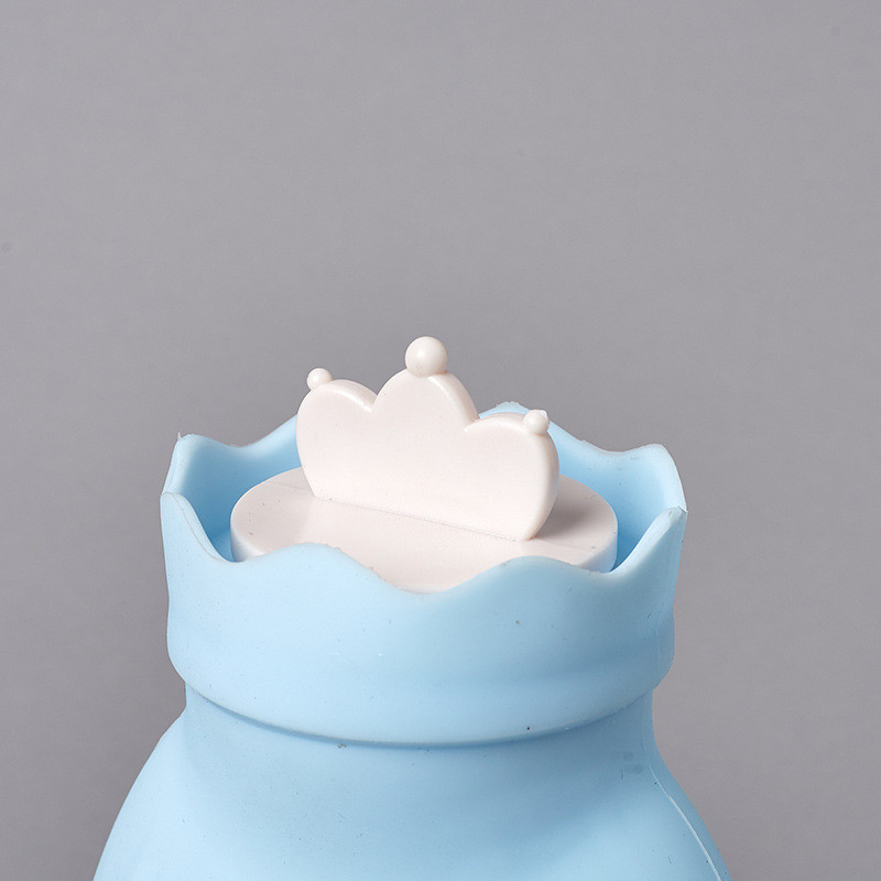 BPA Free Silicone Hot Water Bottle 2L for Joint Pain Relief Classic Design