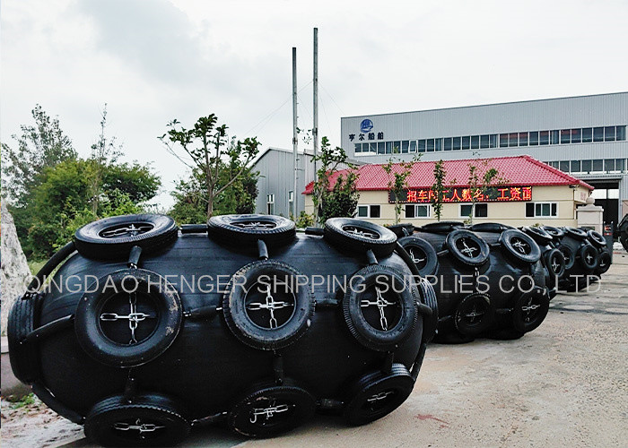 50Kpa 80Kpa Black Color Air Inflatable Fender For Industrial Applications