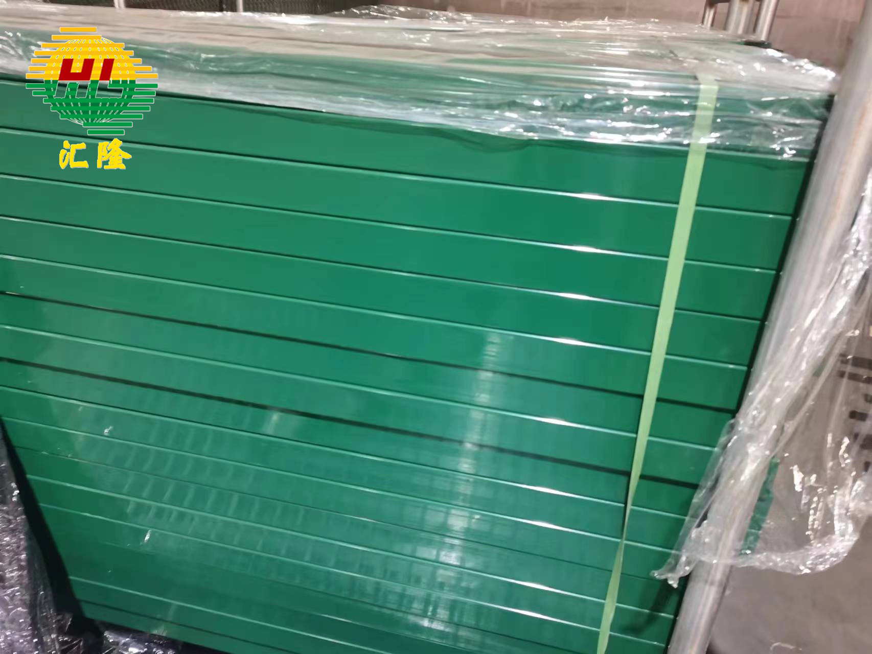 Green Pvc Coated 3d Curve Fence 2.5m Length 50*100mm Mesh