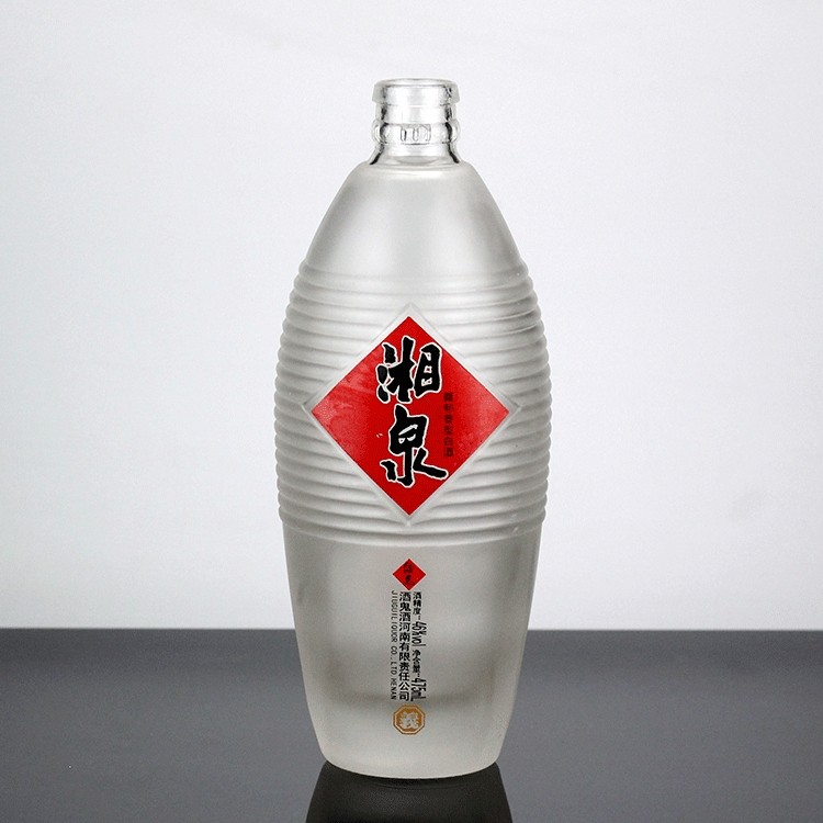 Glass Sealing Type CROWN CAP 500ml 750ml Ginseng Liquor Bottle From Medicated Liquor