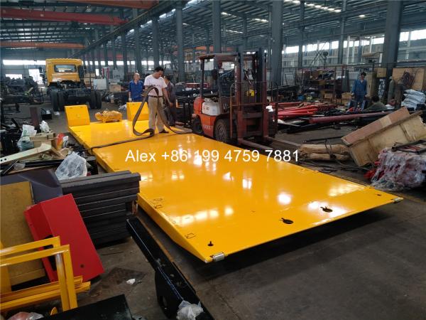 10 Tons 12 Tons Heavy Duty Tow Truck Tilt Tray For Twin Axles Truck Style