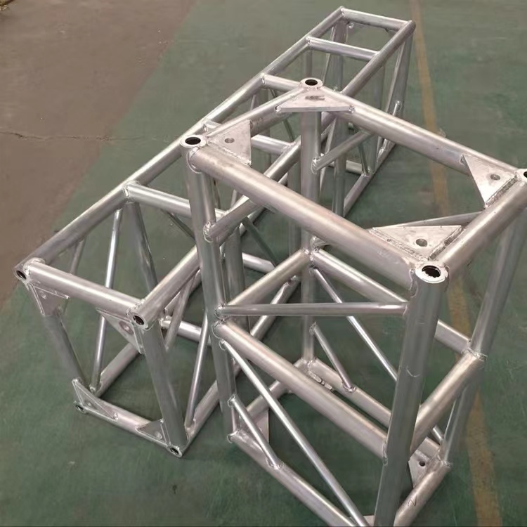 Durable Square Aluminum Truss Display 520mmx760mm For Music Festivals / Events Stage