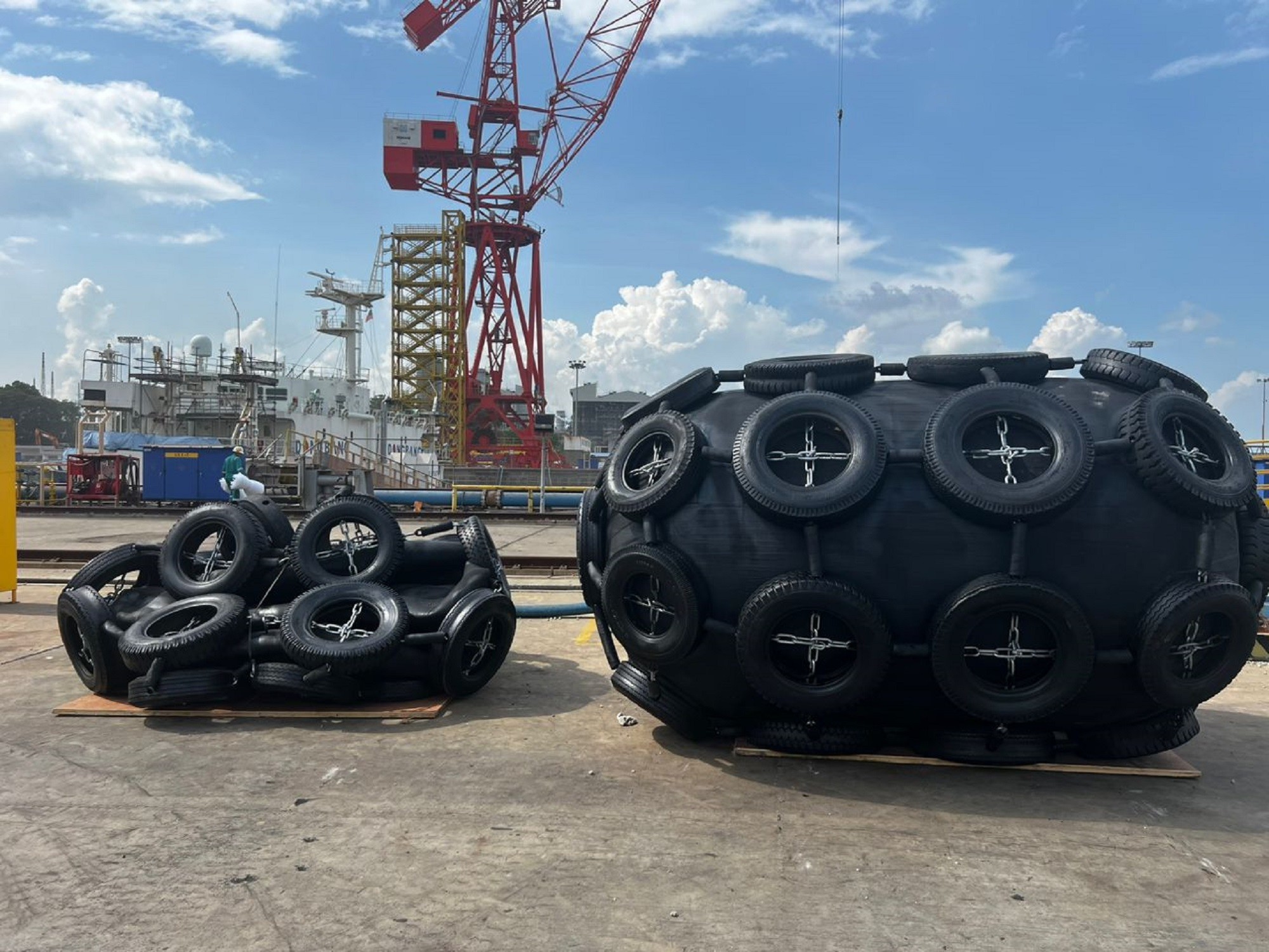 2 Years Warranty Marine Rubber Fender Yokohama Pneumatic Rubber Fender
