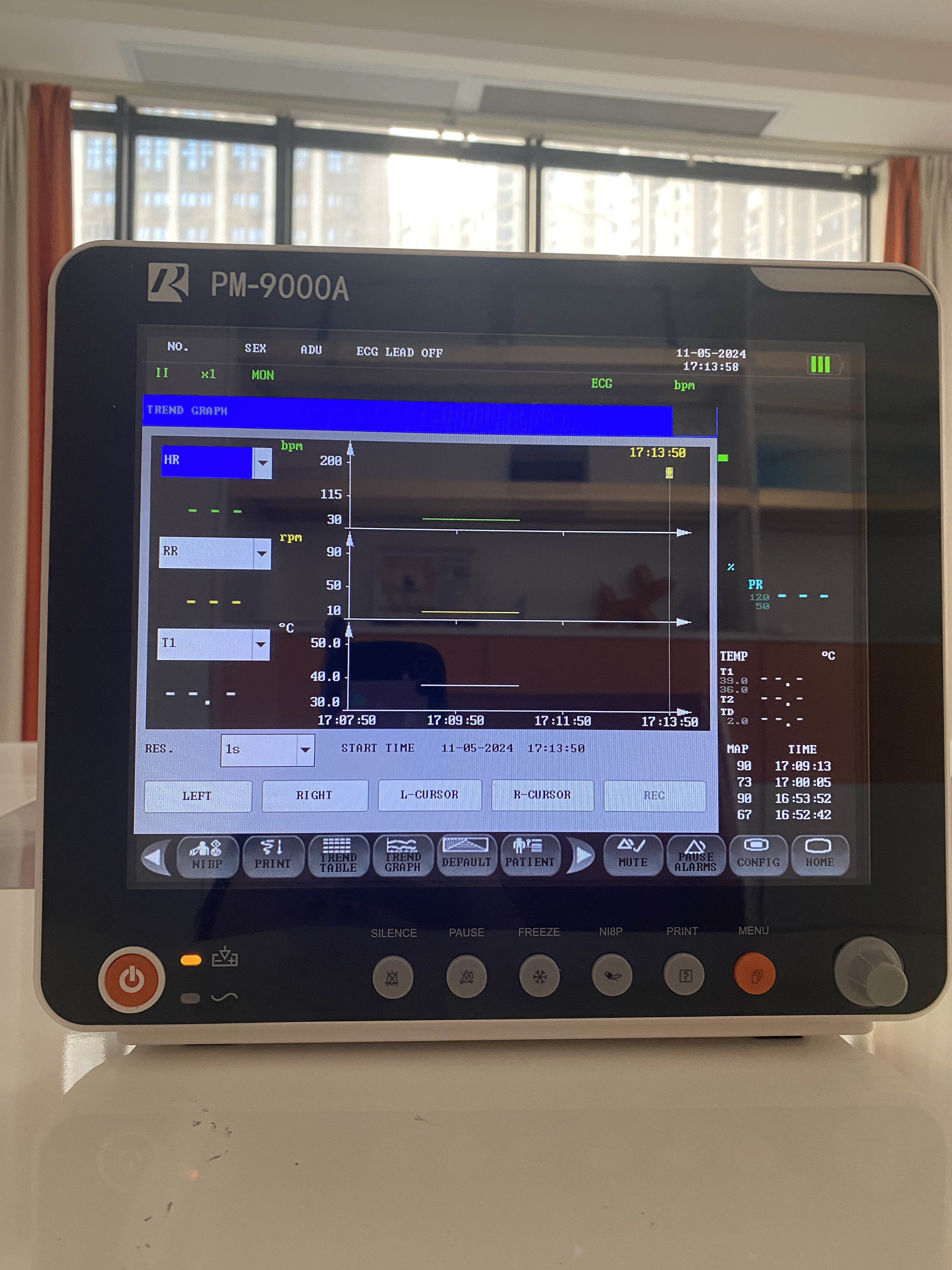 Patient Monitoring Devices Pediatric Neonatal Multi Parameter Vital Signs Patient Monitor
