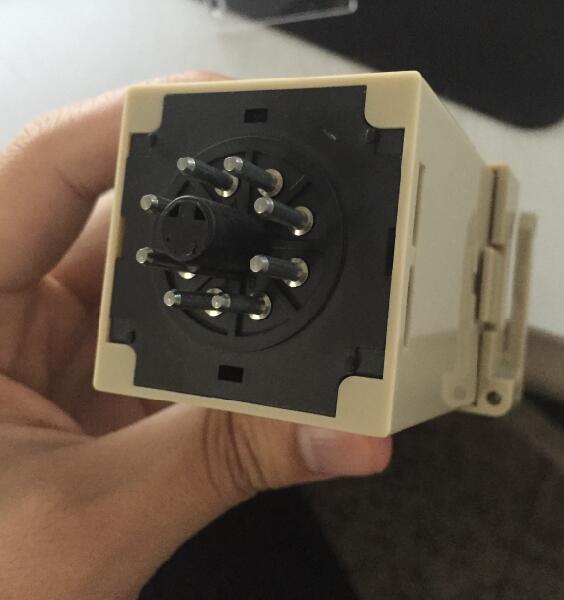 DH48S-S/1Z/2Z/1Z/Repeat cycle SPDT Time Relay solid state relay Sealed With Relay Socket