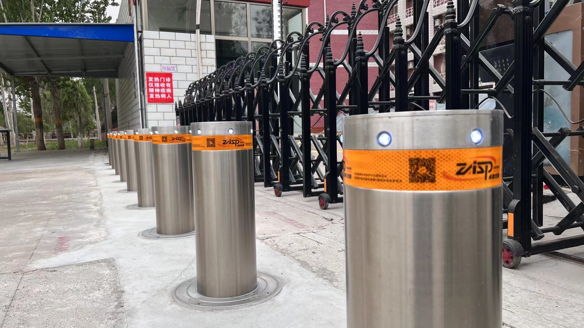 Anti Ram Hydraulic Retractable Bollards With Remote Control