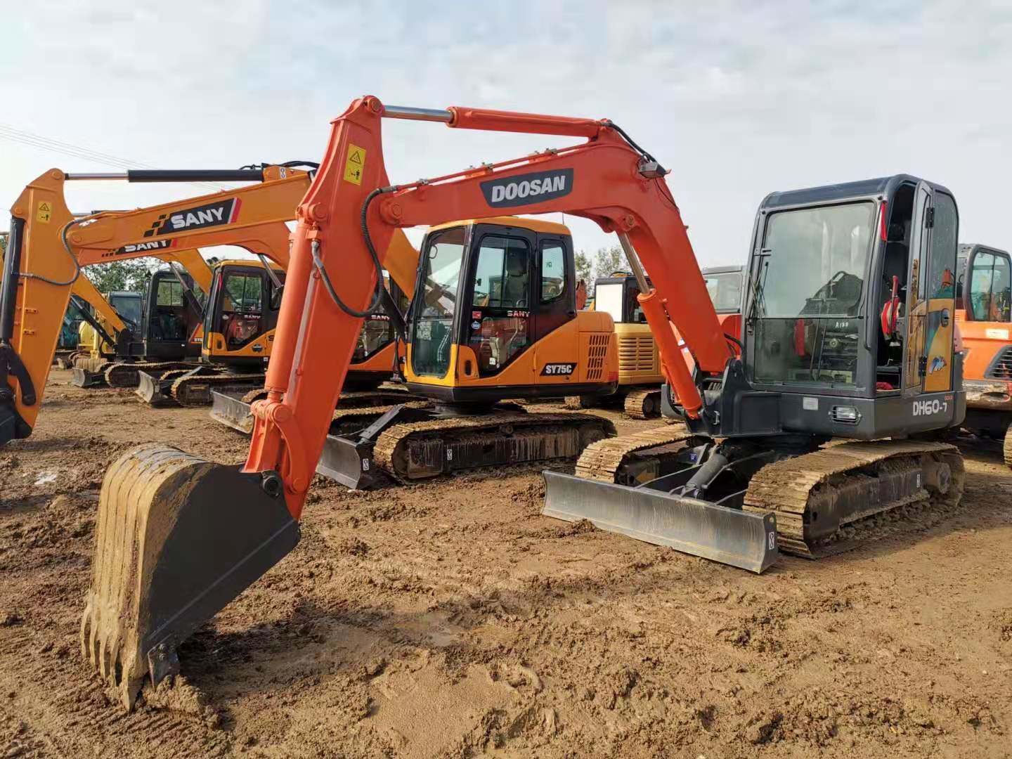 Yangma 4TNV94L Engine DH60-7 Doosan Crawler Excavator